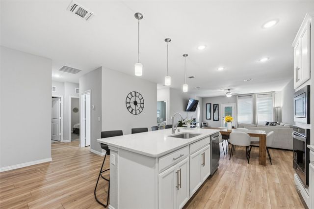 956 Manuel Drive, Fate, TX 75087