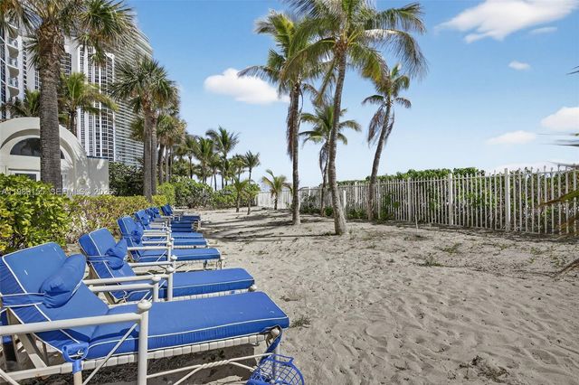 18671 Collins Ave 1702, Sunny Isles Beach, FL 33160