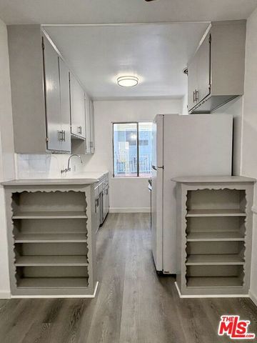 1010 N Stanley Avenue 8, Los Angeles, CA 90046