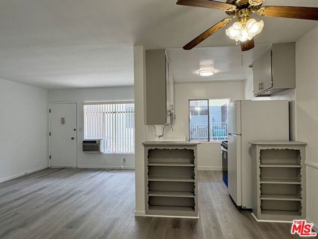 1010 N Stanley Avenue 8, Los Angeles, CA 90046