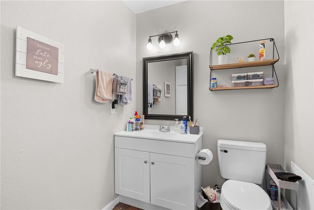 1407 Airline Drive B, College Station, TX 77845