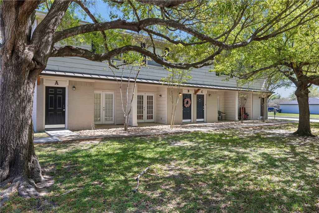 1407 Airline Drive B, College Station, TX 77845 — photo 3
