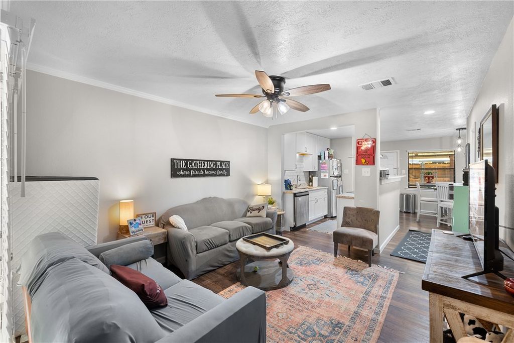 1407 Airline Drive B, College Station, TX 77845 — photo 4