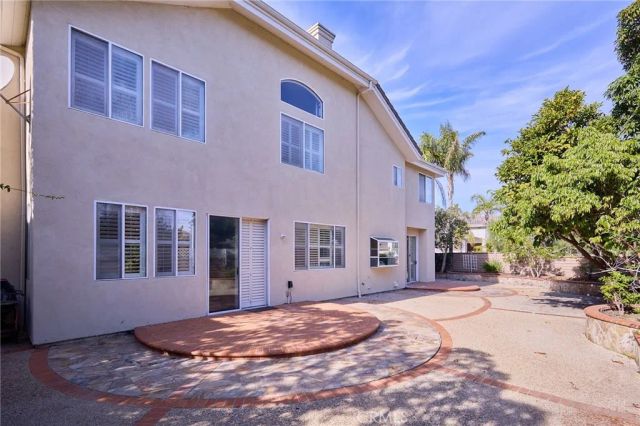 18662 Jockey Circle, Huntington Beach, CA 92648