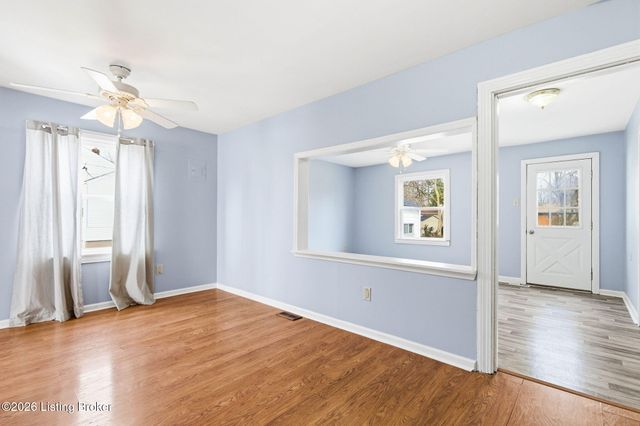 5573 Bruce Ave, Louisville, KY 40214