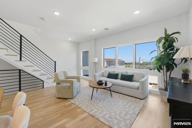98 Western Avenue 2, Jersey City, NJ 07307
