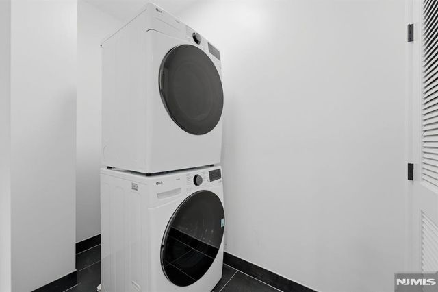 98 Western Avenue 2, Jersey City, NJ 07307