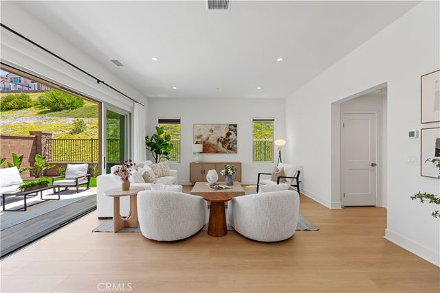 242 Maricopa, Irvine, CA 92618
