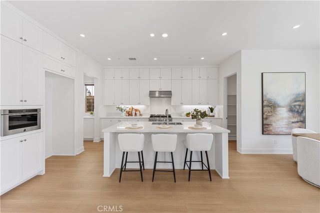 242 Maricopa, Irvine, CA 92618
