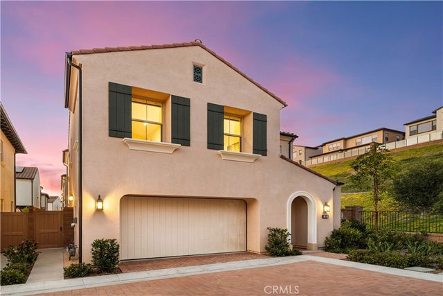 242 Maricopa, Irvine, CA 92618