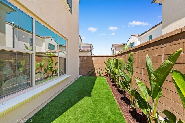 242 Maricopa, Irvine, CA 92618