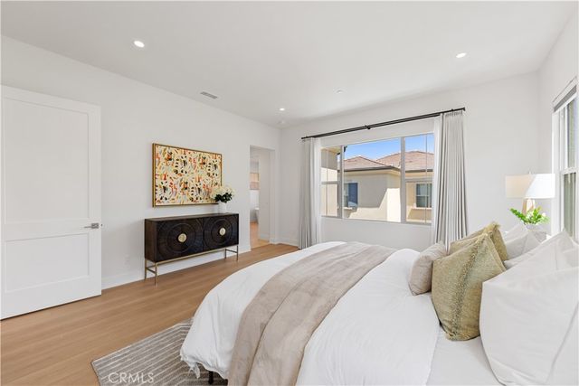 242 Maricopa, Irvine, CA 92618