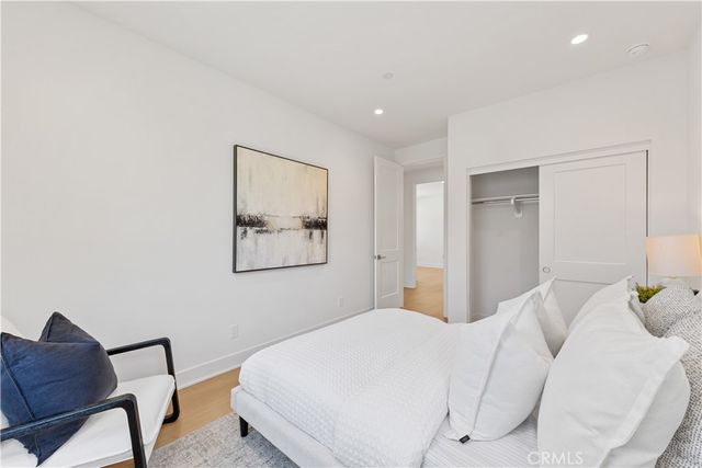 242 Maricopa, Irvine, CA 92618