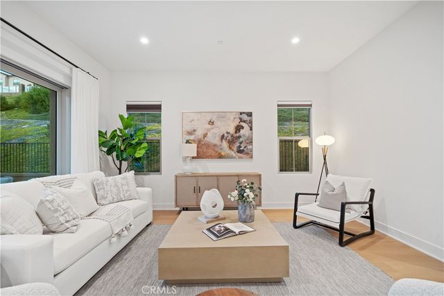242 Maricopa, Irvine, CA 92618