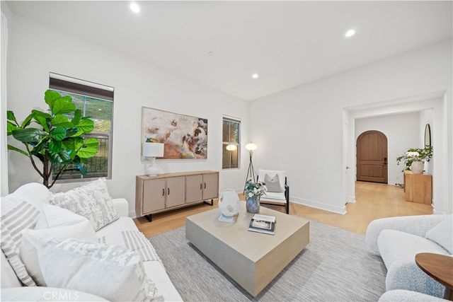 242 Maricopa, Irvine, CA 92618