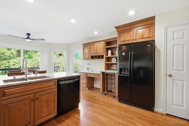 6865 Fox Hill Lane, Madeira, OH 45236