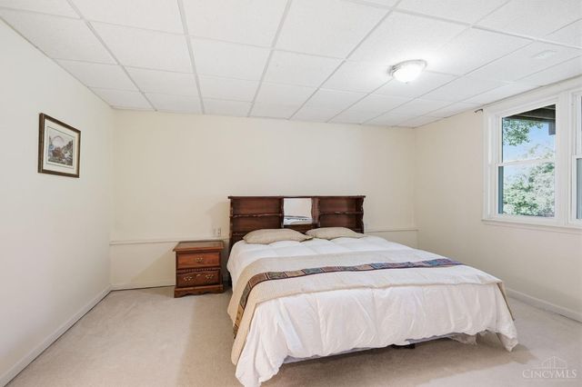 6865 Fox Hill Lane, Madeira, OH 45236
