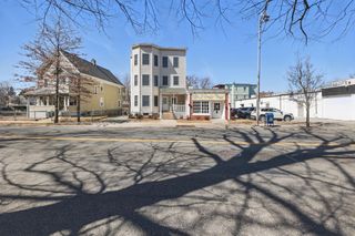 596 Carew, Springfield, MA 01104