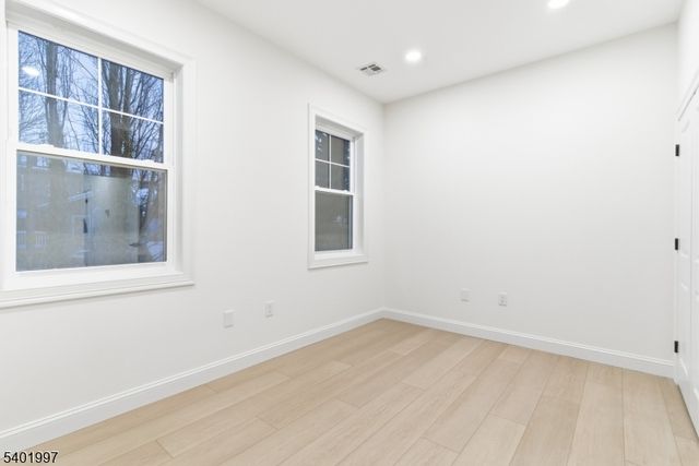 41 Entwistle Ave, Nutley Twp., NJ 07110