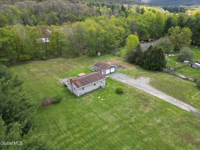117 Airport Road, Berlin, NY 12022