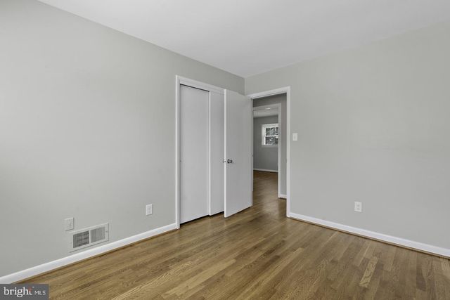 8908 CHARLES AUGUSTINE DR, Alexandria, VA 22308