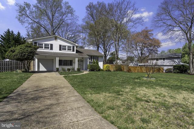 8908 CHARLES AUGUSTINE DR, Alexandria, VA 22308