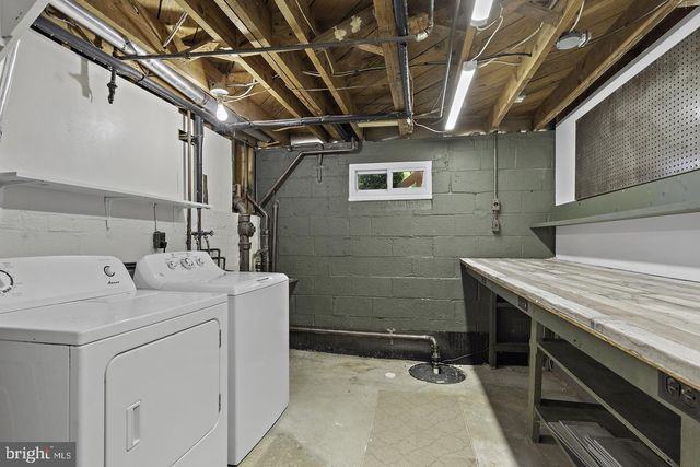 8908 CHARLES AUGUSTINE DR, Alexandria, VA 22308