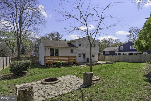 8908 CHARLES AUGUSTINE DR, Alexandria, VA 22308