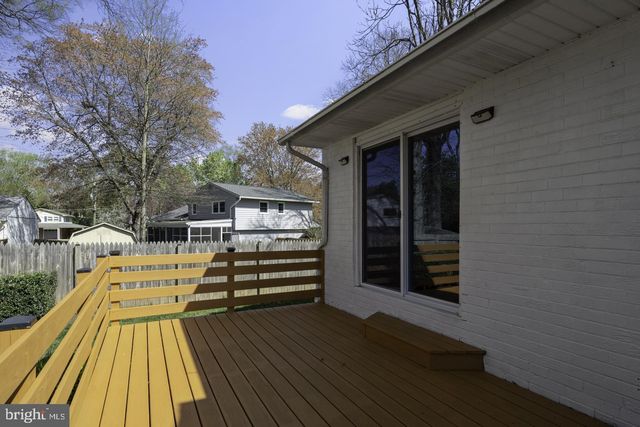 8908 CHARLES AUGUSTINE DR, Alexandria, VA 22308