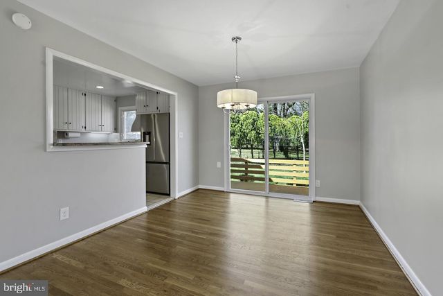 8908 CHARLES AUGUSTINE DR, Alexandria, VA 22308