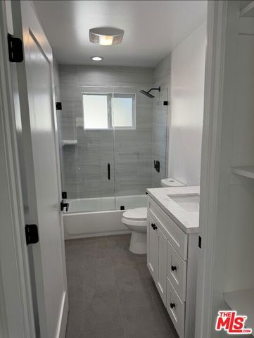 3212 Glenhurst Avenue, Los Angeles, CA 90039