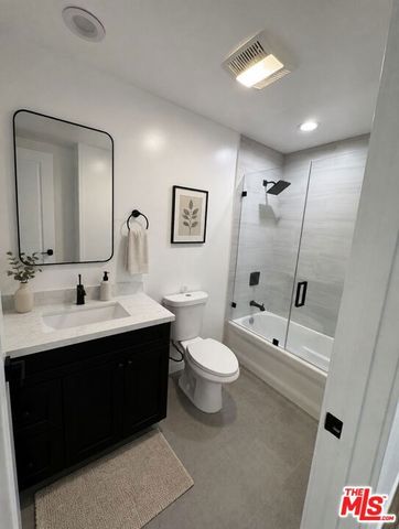 3212 Glenhurst Avenue, Los Angeles, CA 90039