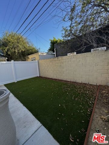 3212 Glenhurst Avenue, Los Angeles, CA 90039