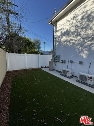 3212 Glenhurst Avenue, Los Angeles, CA 90039