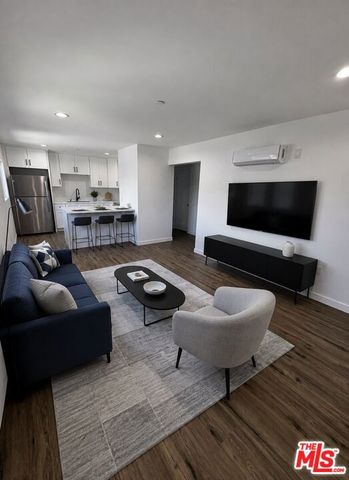 3212 Glenhurst Avenue, Los Angeles, CA 90039
