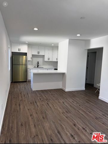 3212 Glenhurst Avenue, Los Angeles, CA 90039
