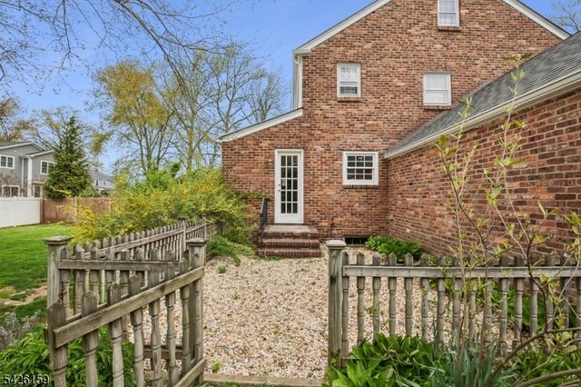 4 Indian Spring Rd, Cranford Twp., NJ 07016