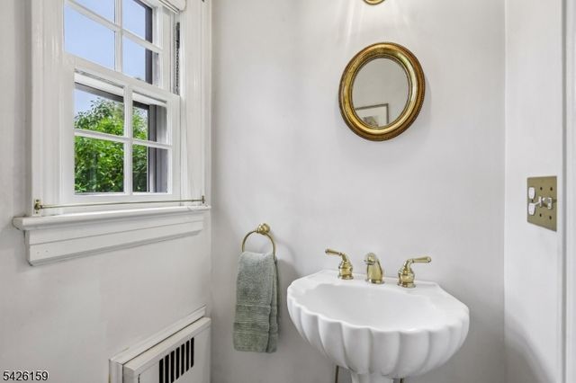 4 Indian Spring Rd, Cranford Twp., NJ 07016