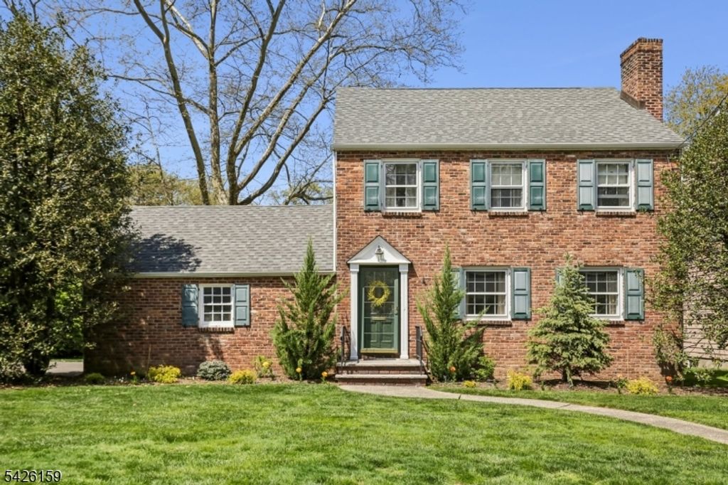 4 Indian Spring Rd, Cranford Twp., NJ 07016