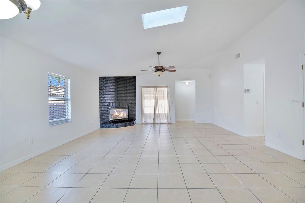 Image 11 of property listing at 1467 BAY GROVE DRIVE, Port Orange, FL 32129