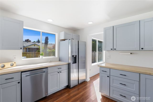 21505 42nd Avenue E, Spanaway, WA 98387