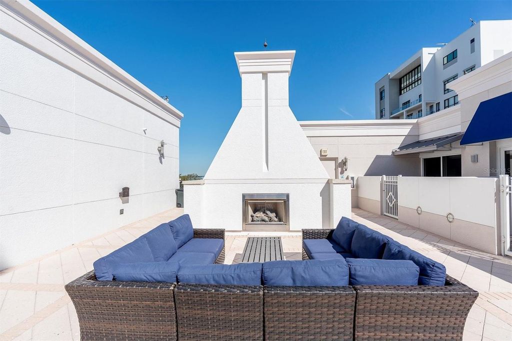 Image 27 of property listing at 331 CLEVELAND STREET 1501, Clearwater, FL 33755