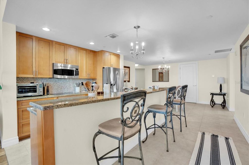 Image 4 of property listing at 331 CLEVELAND STREET 1501, Clearwater, FL 33755