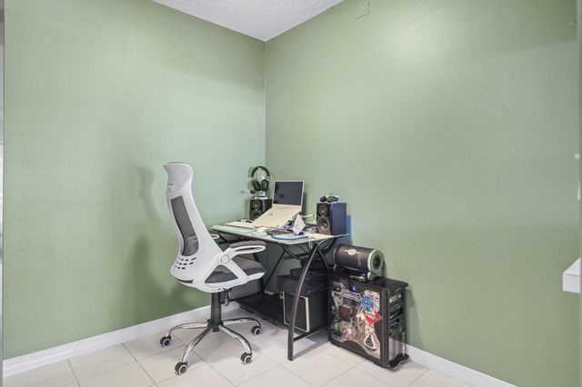 2025 SW Silver Pine Way 120-a1, Palm City, FL 34990