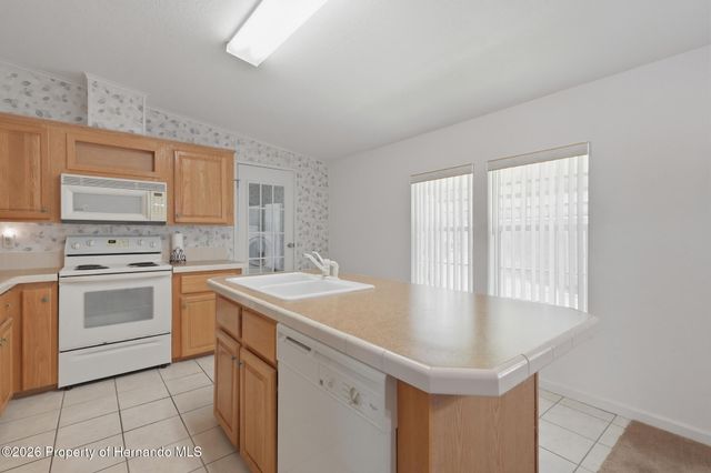 82221 F Street #221, Pinellas Park, FL 33781