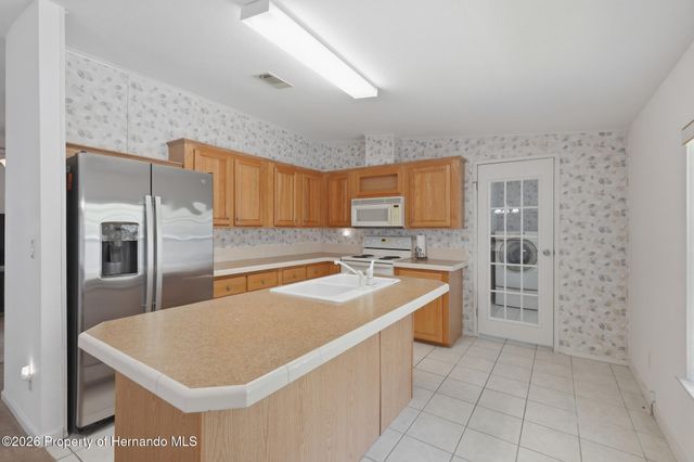 82221 F Street #221, Pinellas Park, FL 33781