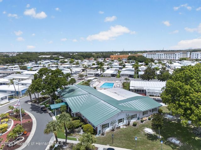 82221 F Street #221, Pinellas Park, FL 33781