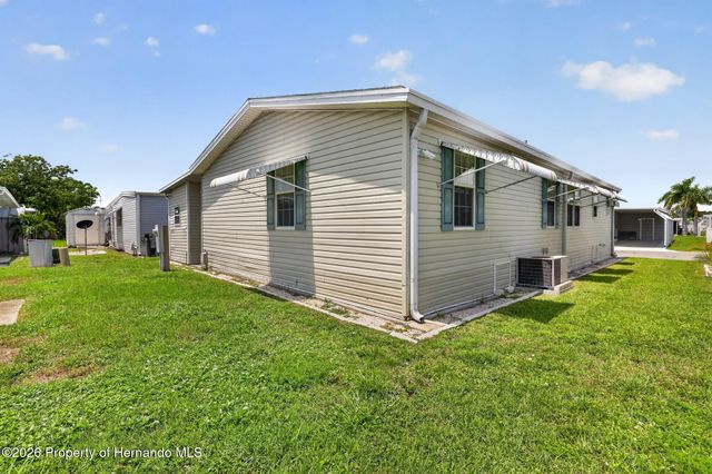 82221 F Street #221, Pinellas Park, FL 33781