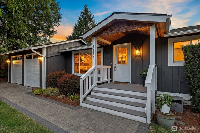 13115 80th Avenue NE, Kirkland, WA 98034