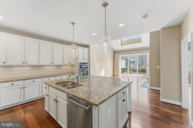 44237 SILVERPALM GROVE TER, Leesburg, VA 20176